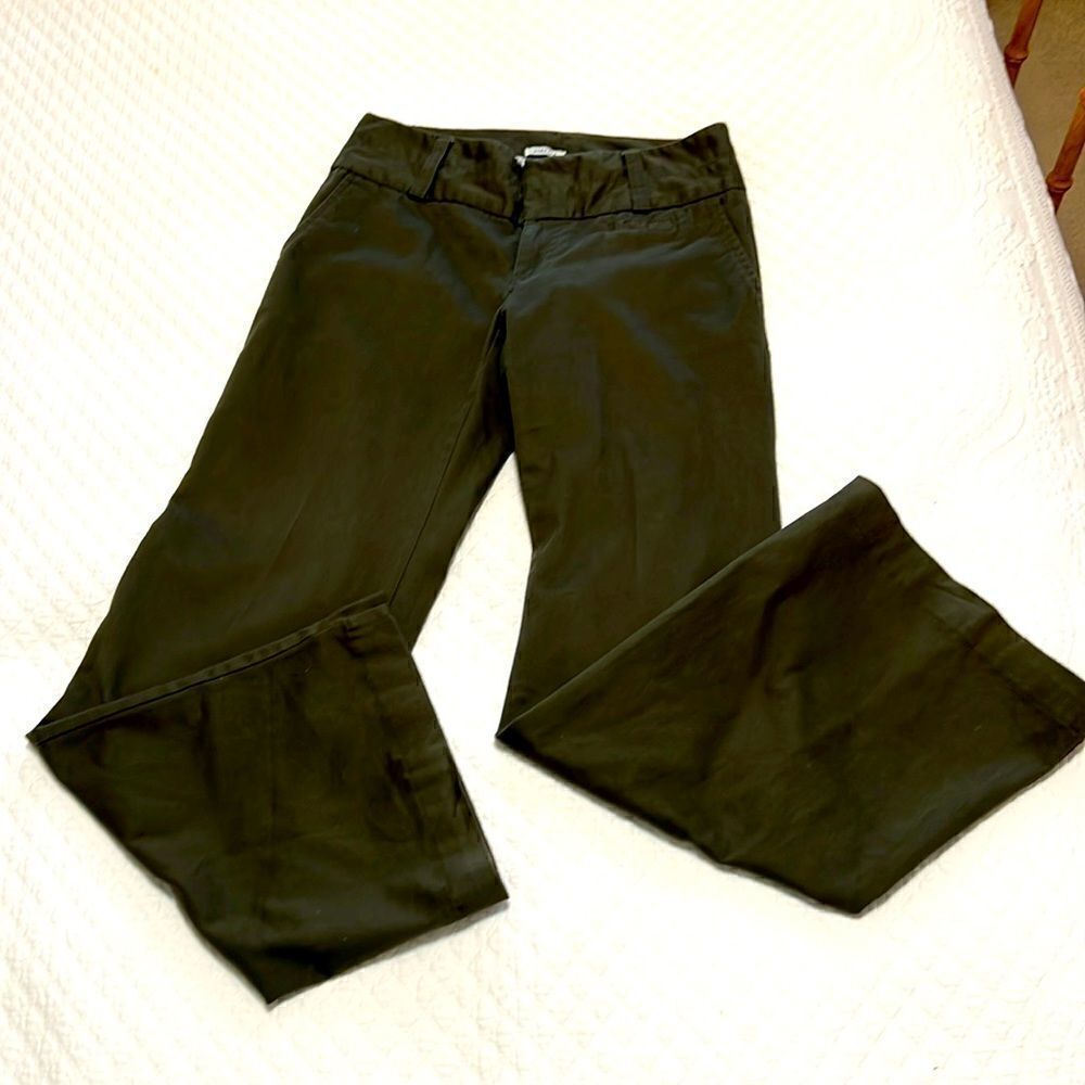 Old Navy Low Waist Flair Leg pants -size 1